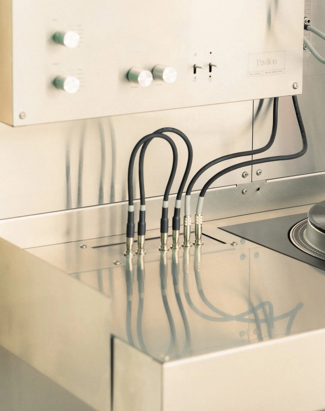 a-mbient room system sound